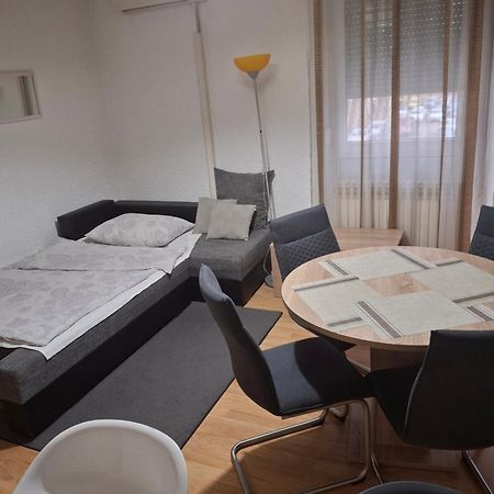 Apartman Centros Осиек Экстерьер фото