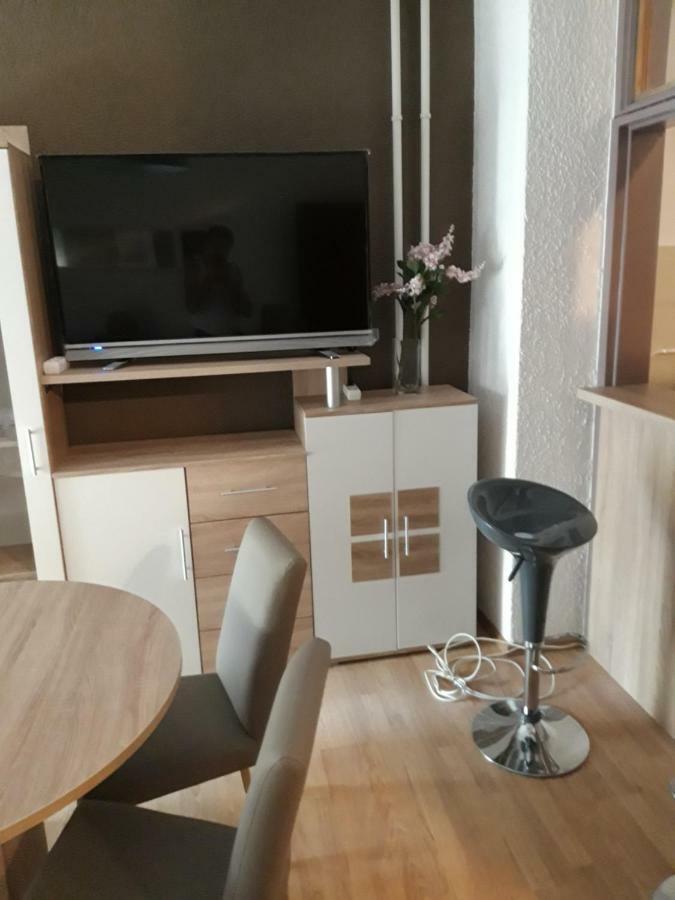 Apartman Centros Осиек Экстерьер фото