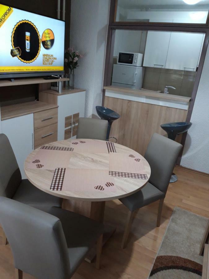 Apartman Centros Осиек Экстерьер фото